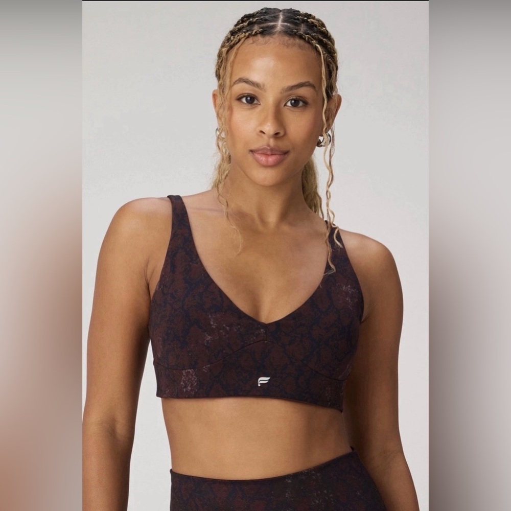 Fabletics HeatherFlex Ruched Bra in Distressed Snake, Large, NWT